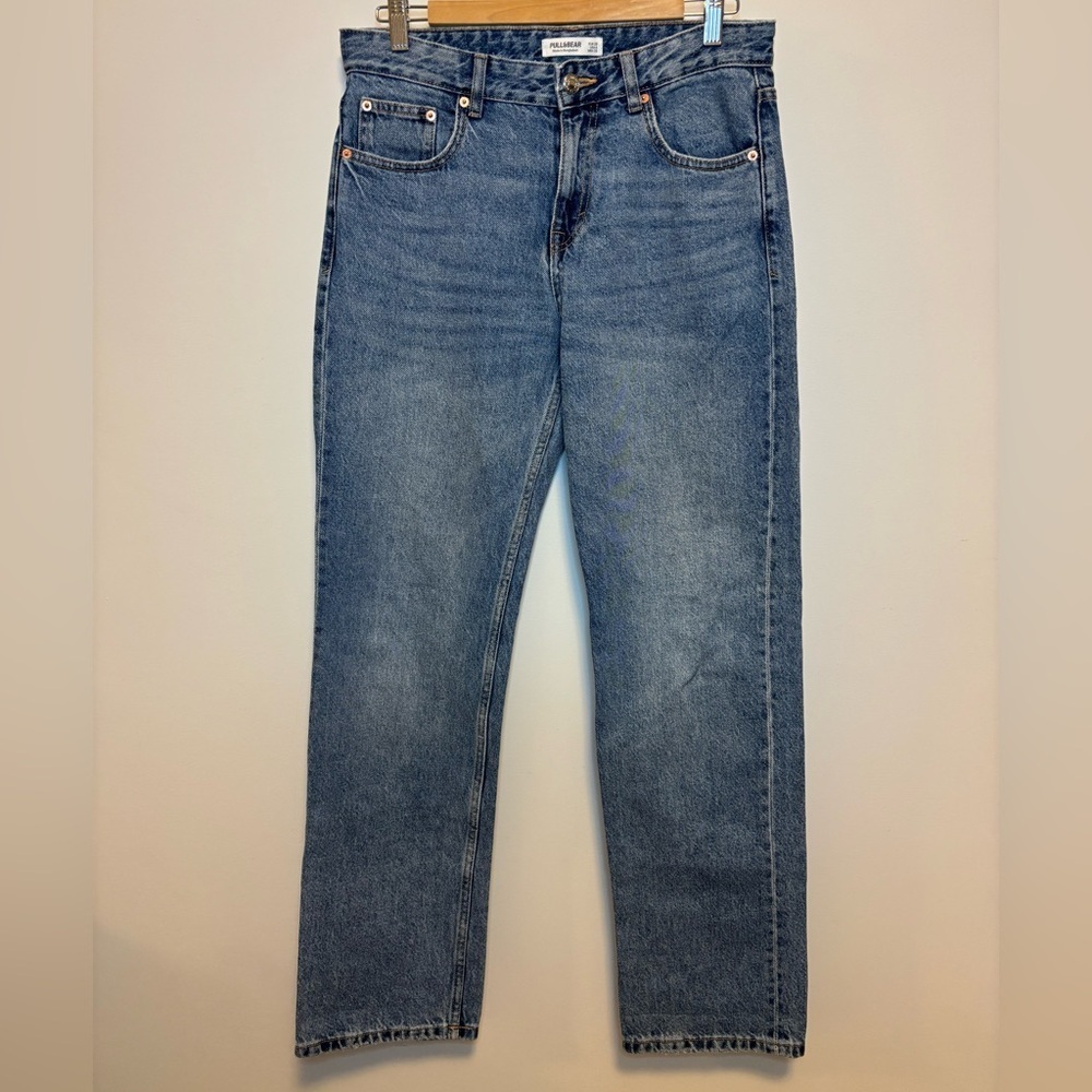 Pull & Bear Mid-Rise Wide Leg Jeans | Medium Wash | 32 in. Long | Size 6 EU